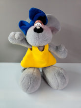 Depesche® Diddlina® Maus Plüschfigur 30 cm Grau gelbes Kleid & blauer Schleife - nerdyvana.com