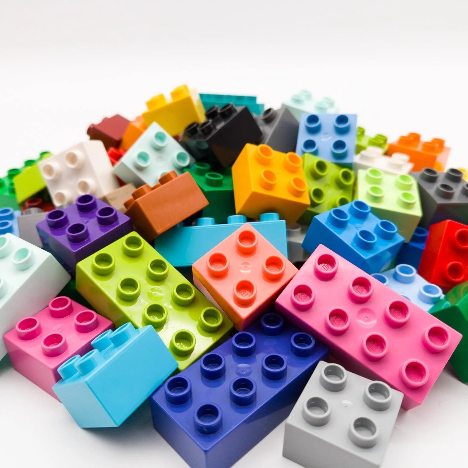 100 LEGO DUPLO Steine XXL Bausteine Set 50/50 Mix bunt 2x2 4er 2x4 8er 3437 3011 - nerdyvana.com