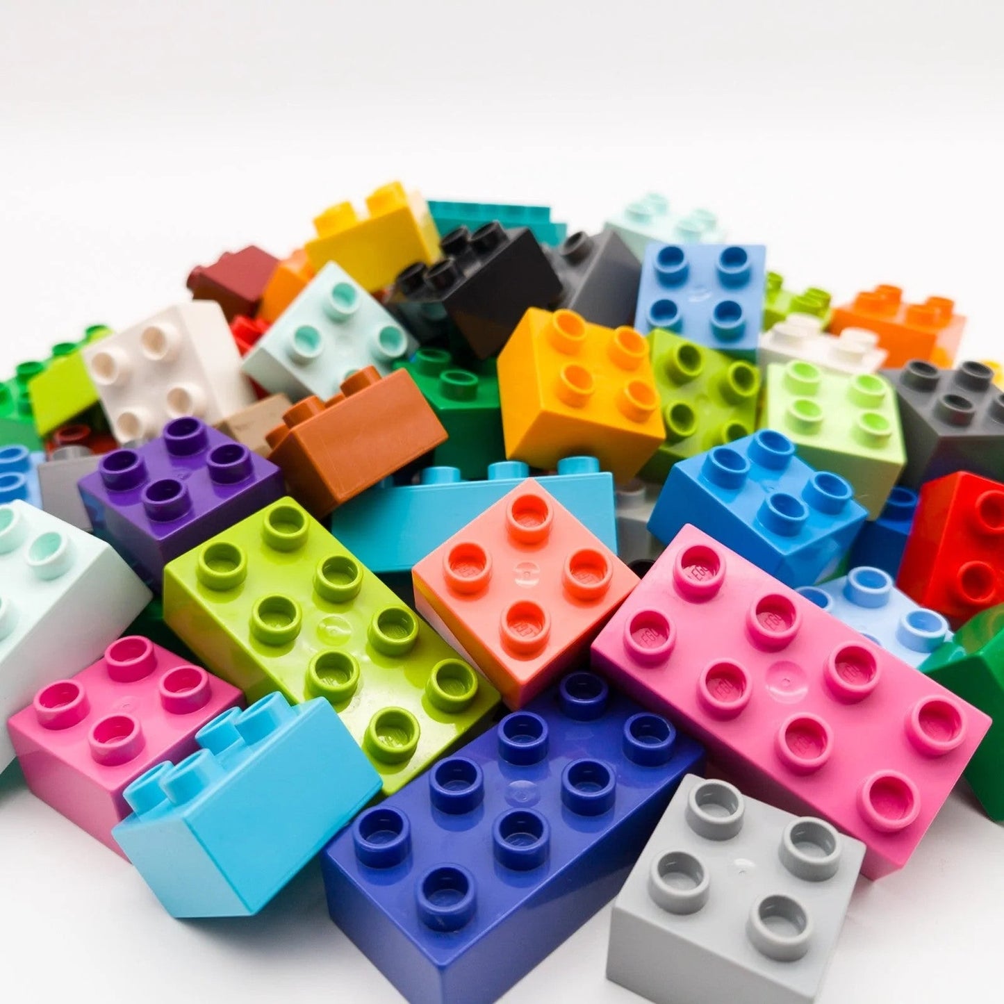 100 LEGO DUPLO Steine XXL Bausteine Set 50/50 Mix bunt 2x2 4er 2x4 8er 3437 3011 - nerdyvana.com