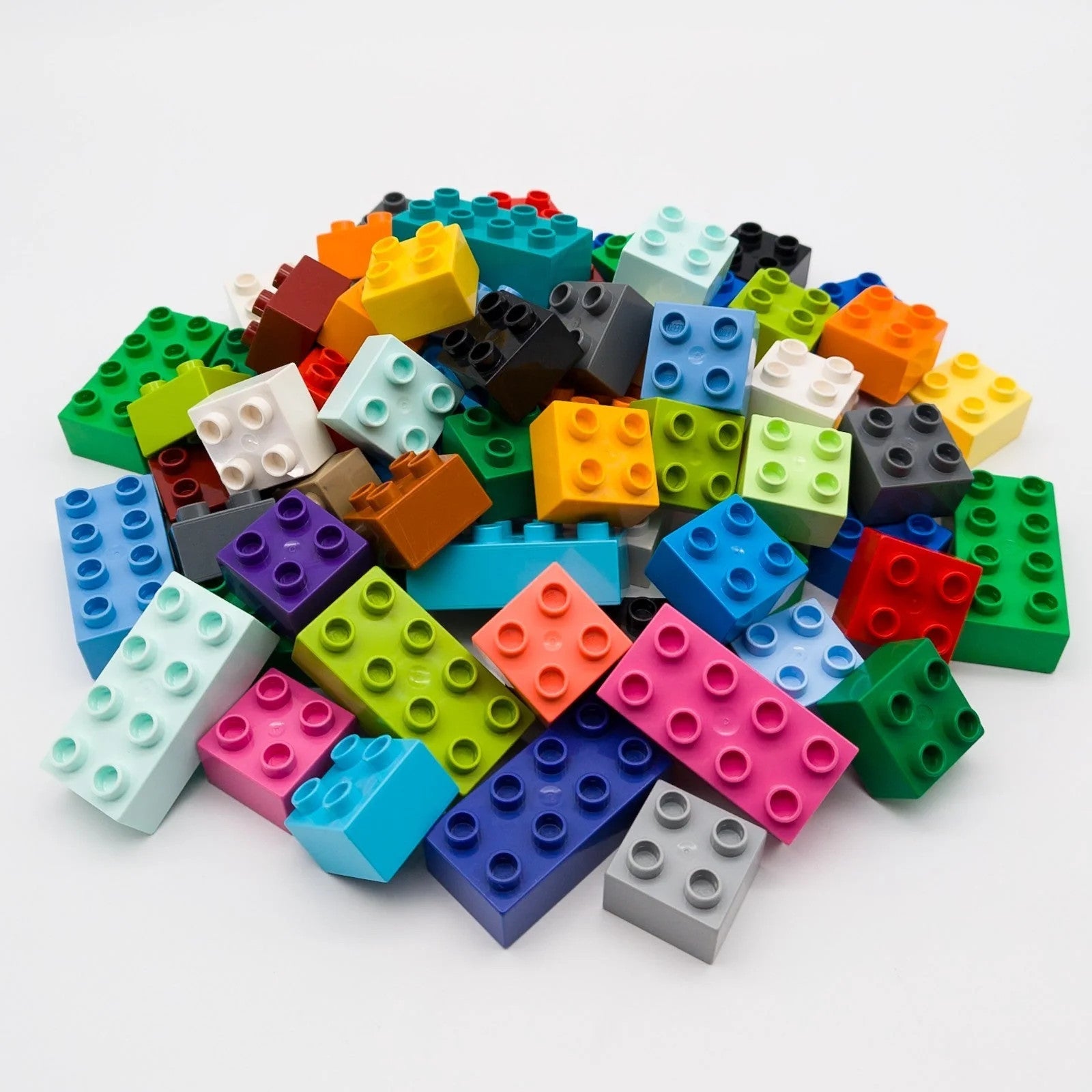 100 LEGO DUPLO Steine XXL Bausteine Set 50/50 Mix bunt 2x2 4er 2x4 8er 3437 3011 - nerdyvana.com Hauptbild