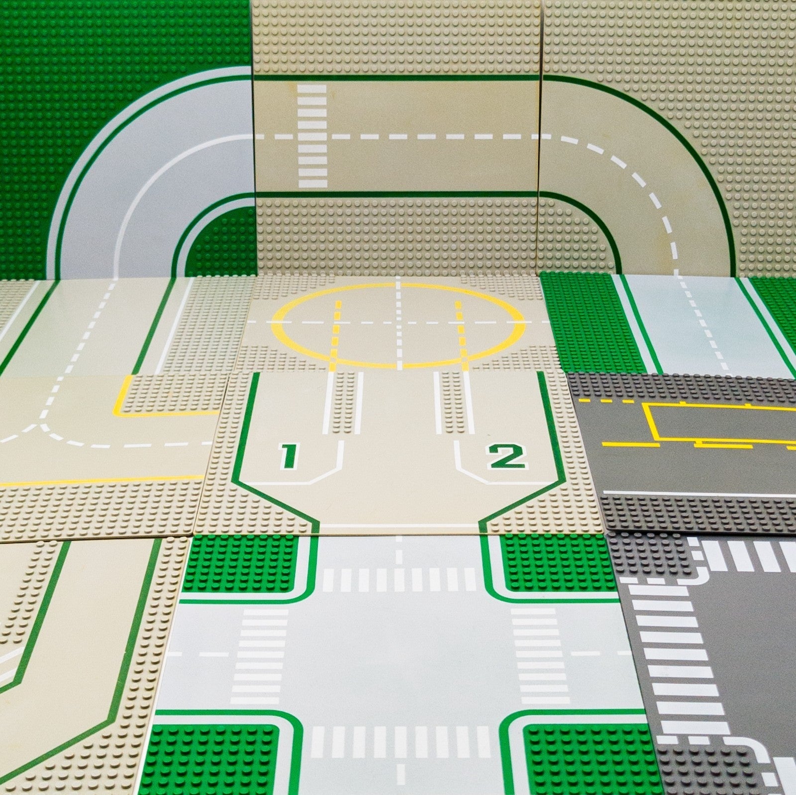 1x LEGO Straßenplatte 32x32 Straße Kreuzung Gerade Kurve Flughafen City Auswahl - nerdyvana.com Hauptbild