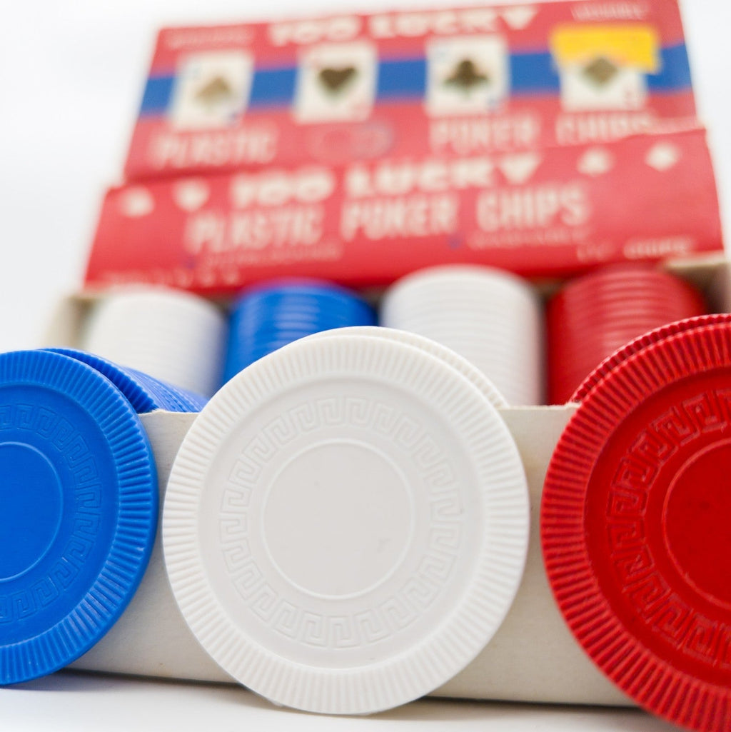 2x 100 Lucky Plastic Poker Chips Interlocking Washable USA 60s / 70s OVP Vintage - nerdyvana.com