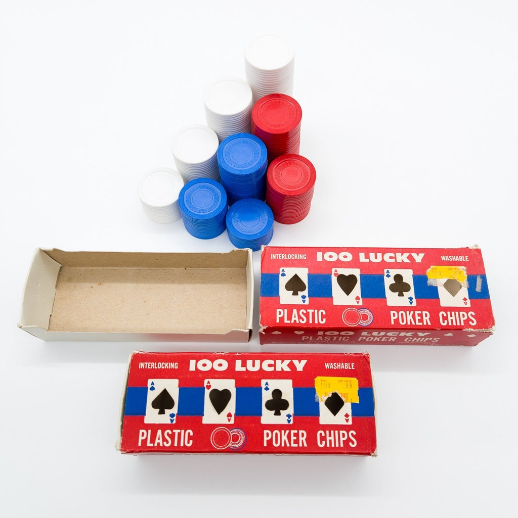 2x 100 Lucky Plastic Poker Chips Interlocking Washable USA 60s / 70s OVP Vintage - nerdyvana.com