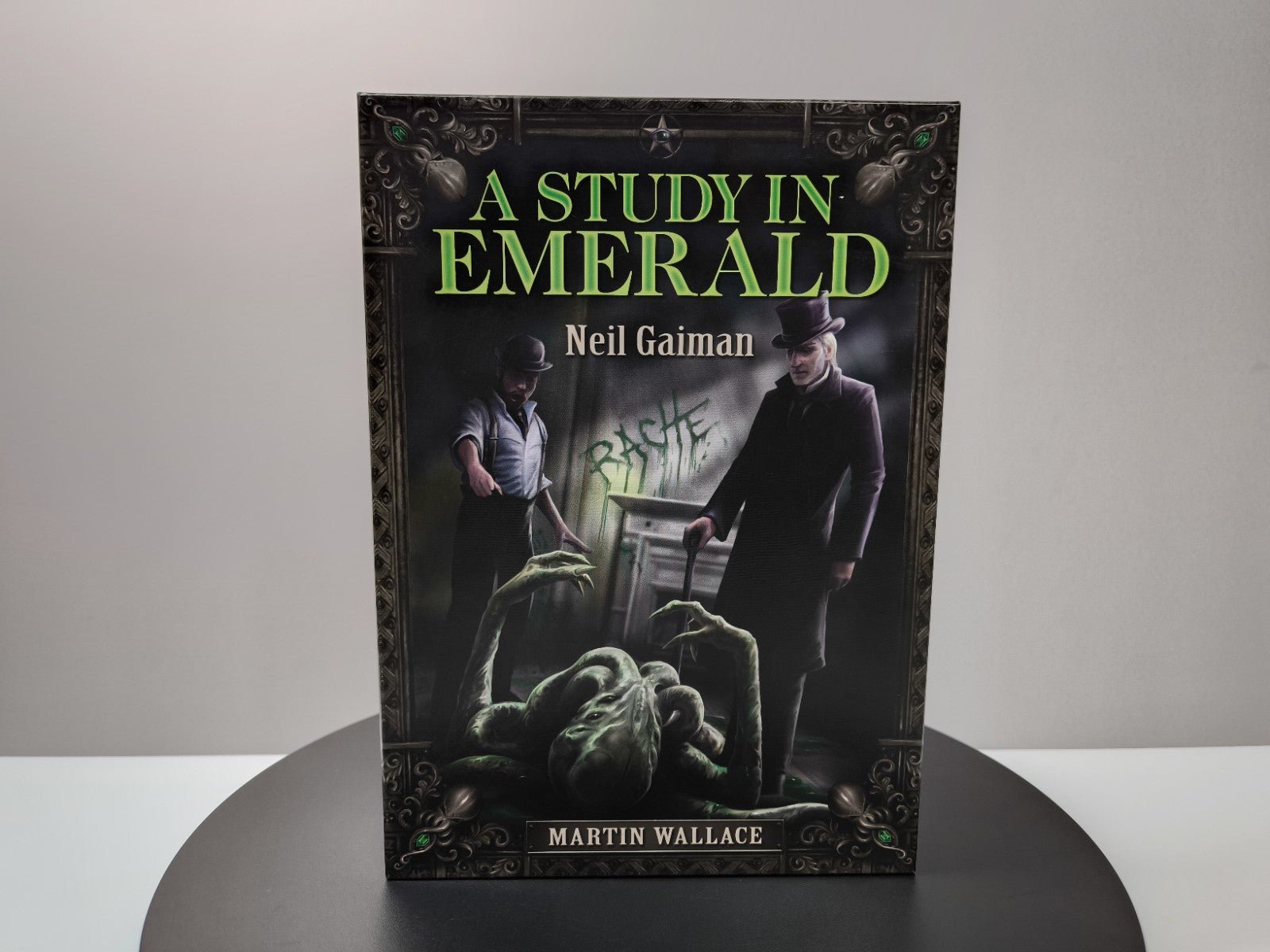 A Study in Emerald Brettspiel 1st Ed 2013 Wallace Gaiman Cthulhu OOP TOP - nerdyvana.com Hauptbild