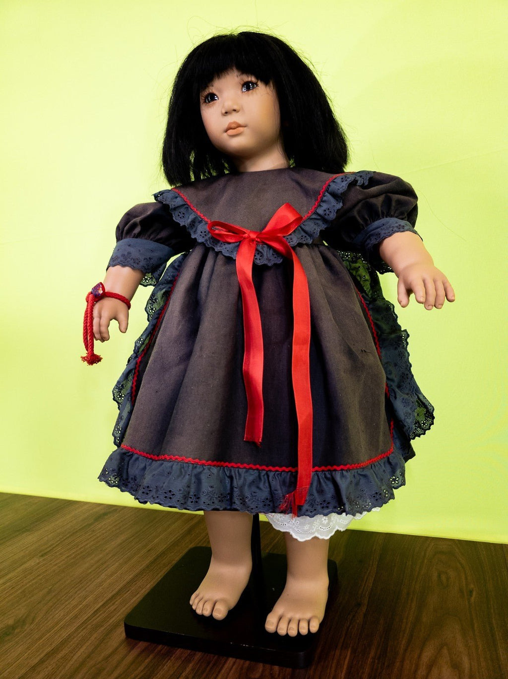 Anette Himstedt Künstlerpuppe Shireem 65cm Vinyl 1991/92 mit Zertifikat Sammler - nerdyvana.com