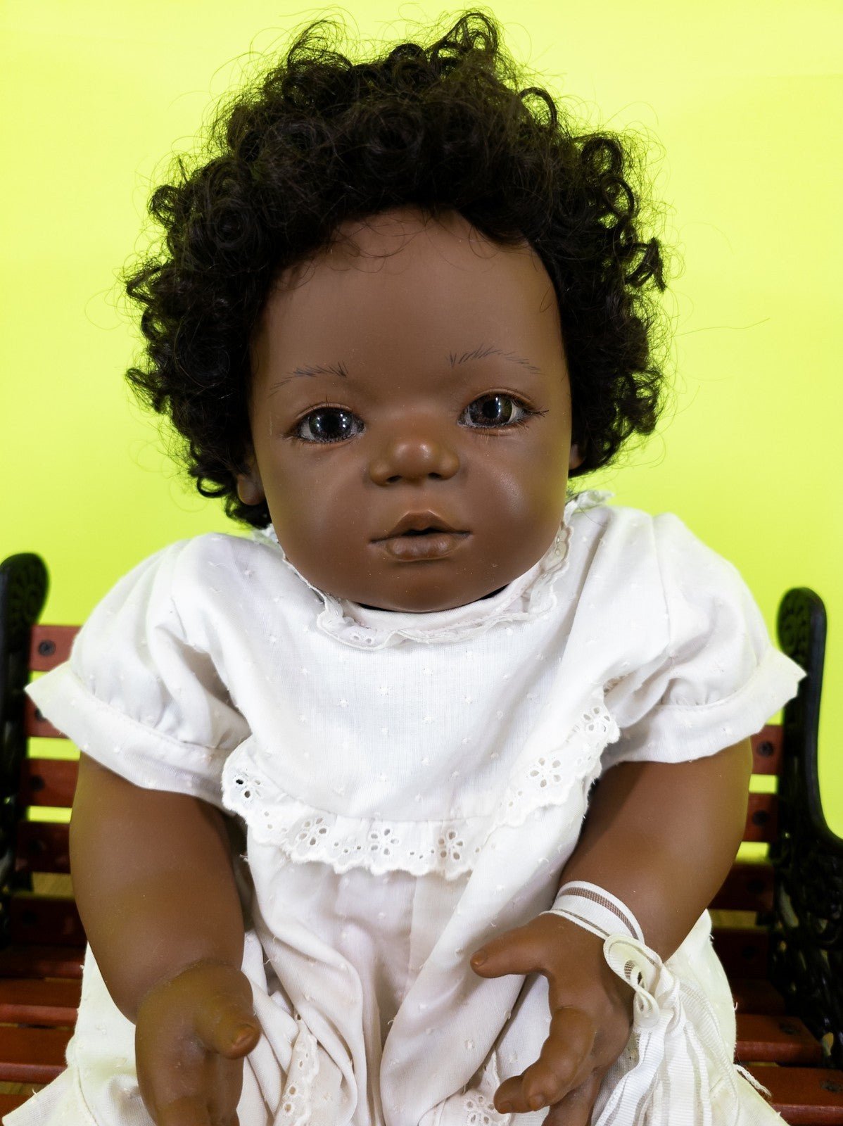 Annette Himstedt Künstlerpuppe Mo 1990 Afro Baby Doll 55cm mit Zertifikat - nerdyvana.com
