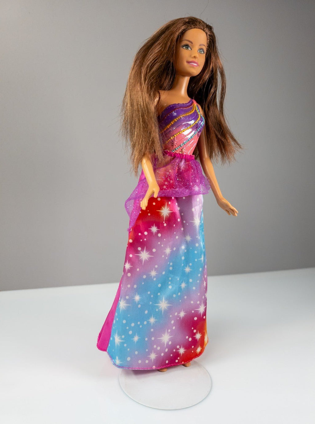 Barbie Regenbogen Prinzessin Teresa DHM52 Mattel ca. 30 cm – geprüft - nerdyvana.com
