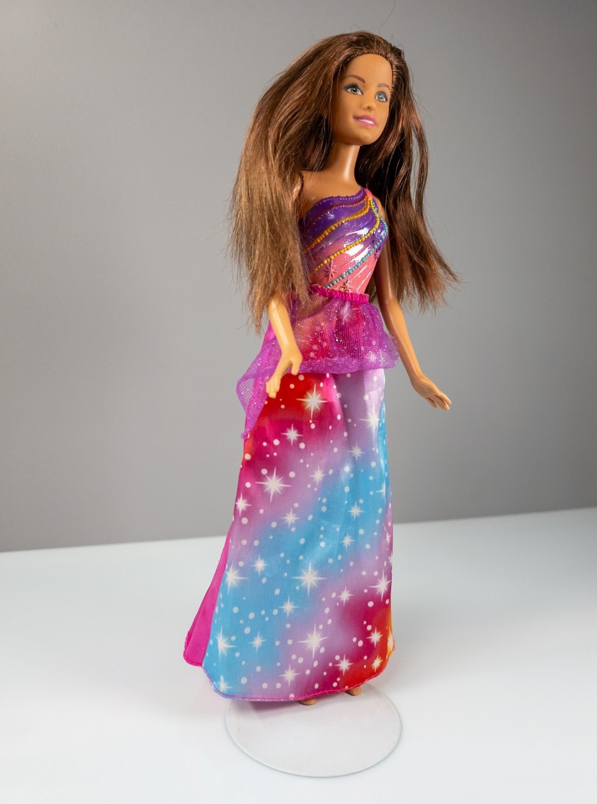Barbie Regenbogen Prinzessin Teresa DHM52 Mattel ca. 30 cm – geprüft - nerdyvana.com