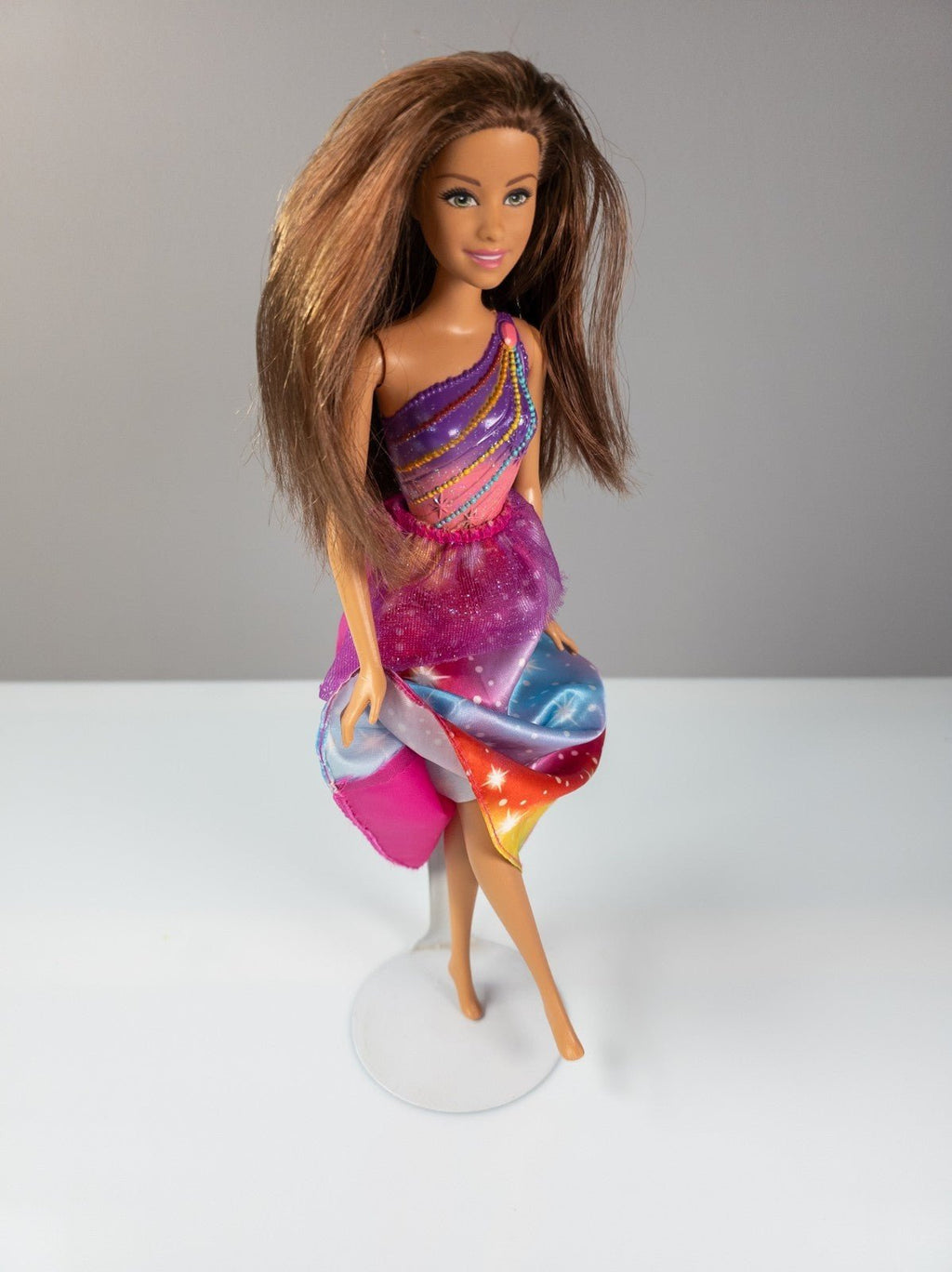 Barbie Regenbogen Prinzessin Teresa DHM52 Mattel ca. 30 cm – geprüft - nerdyvana.com