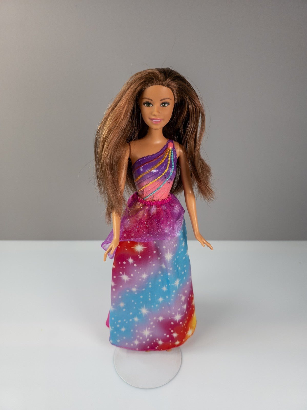Barbie Regenbogen Prinzessin Teresa DHM52 Mattel ca. 30 cm – geprüft - nerdyvana.com