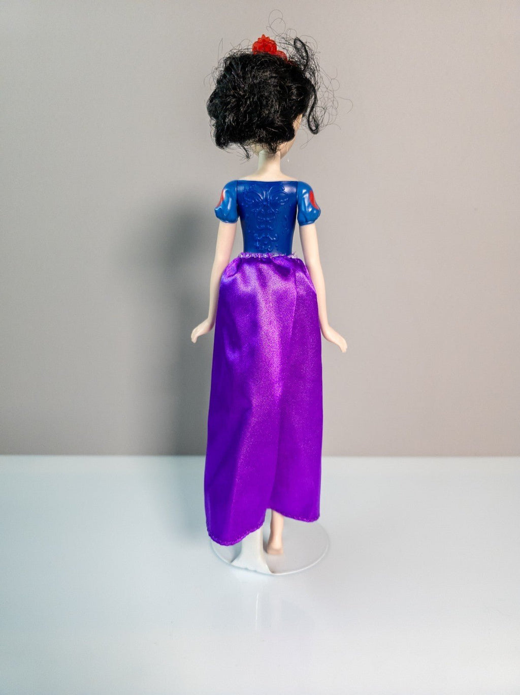 Disney Hasbro Princess Schneewittchen Puppe 2012 Snow White Rock gelb - nerdyvana.com