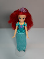 Disney Hasbro Royal Shimmer Doll Arielle 2012 Puppe Meerjungfrau Kleid Krone - nerdyvana.com
