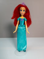 Disney Hasbro Royal Shimmer Doll Arielle 2012 Puppe Meerjungfrau Kleid Krone - nerdyvana.com