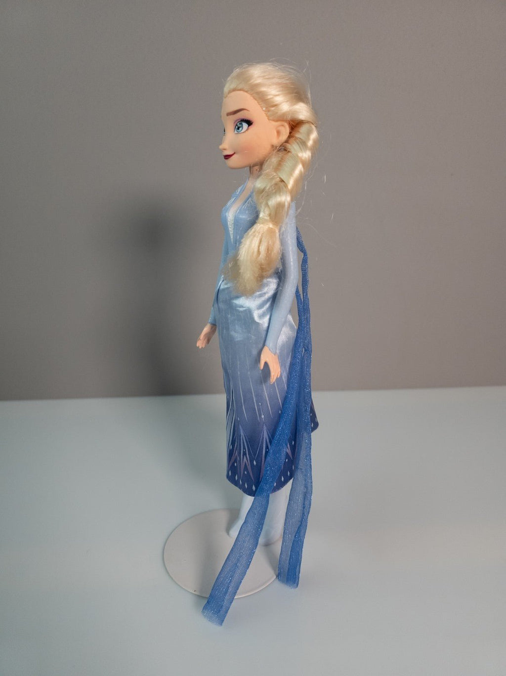 Disney Hasbro Royal Shimmer Doll Elsa 2012 Puppe Kleid Schuhe geprüft - nerdyvana.com