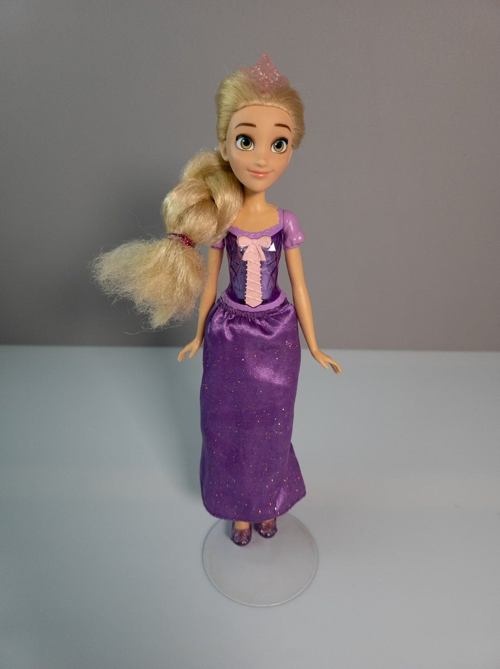 Disney Hasbro Royal Shimmer Doll Rapunzel 2012 Puppe lila Kleid Schuhe Krone - nerdyvana.com