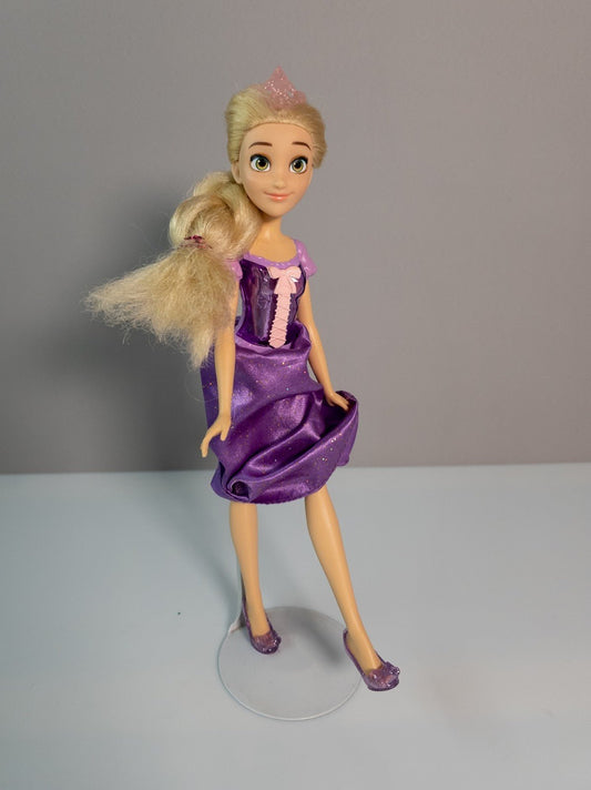 Disney Hasbro Royal Shimmer Doll Rapunzel 2012 Puppe lila Kleid Schuhe Krone - nerdyvana.com