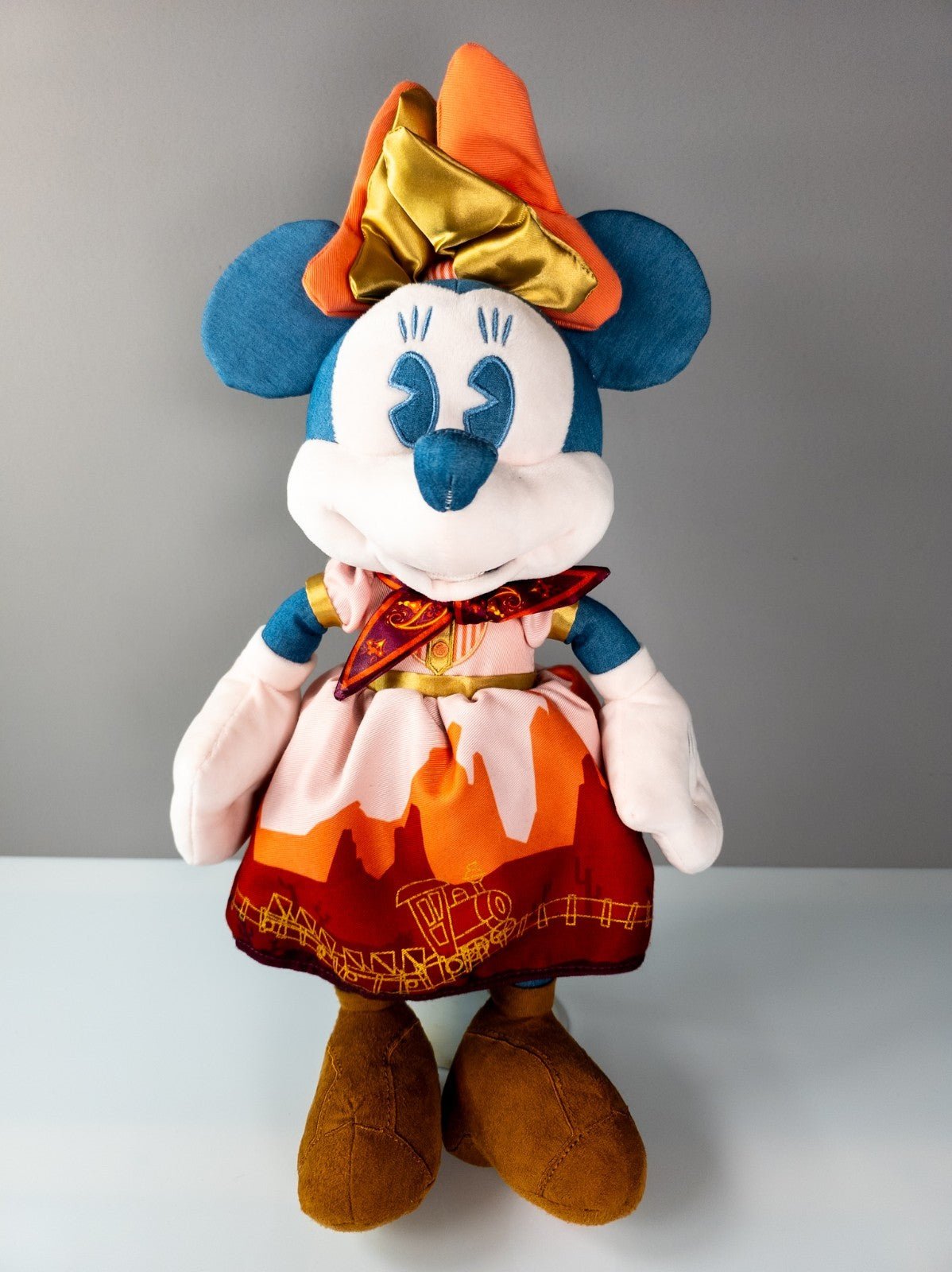 Disney Minnie Mouse The Main Attraction Big Thunder Mountain 9/12 Plüsch Zweitbild