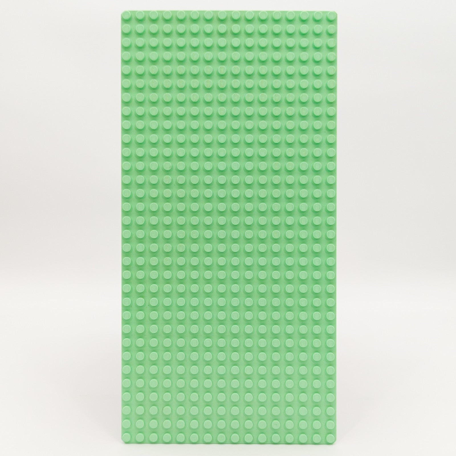 LEGO Classic Grundplatte 16x32 hellgrün 2748 / 3857 Platte light green Baseplate - nerdyvana.com Hauptbild