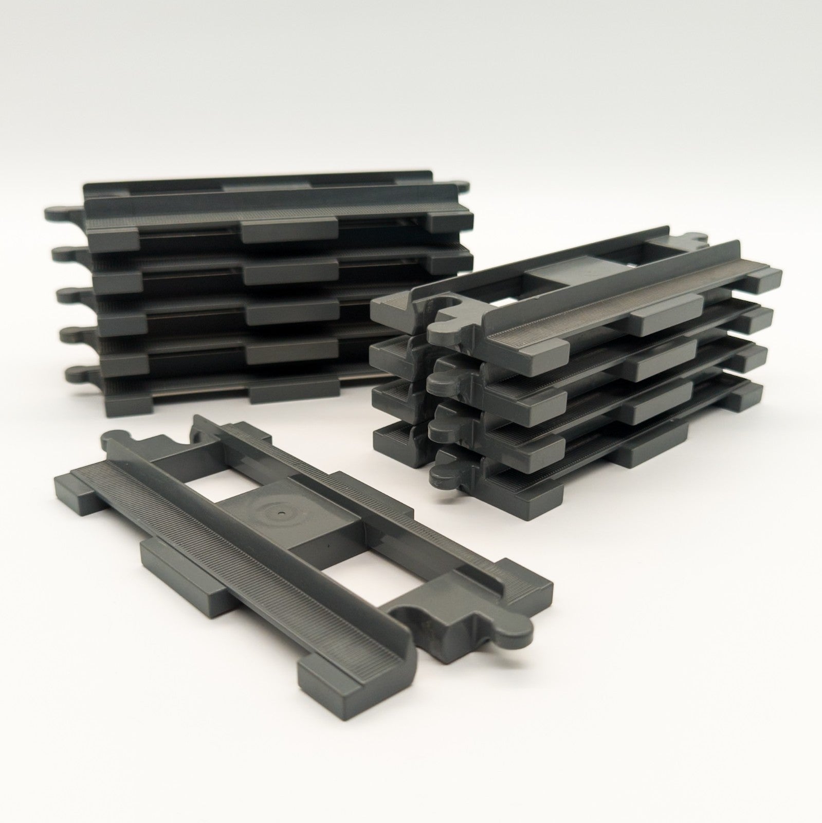 LEGO DUPLO 10x Eisenbahn Schienen Gerade Neu - Grau 6377 Dark Bluish Gray Gleis - nerdyvana.com Hauptbild