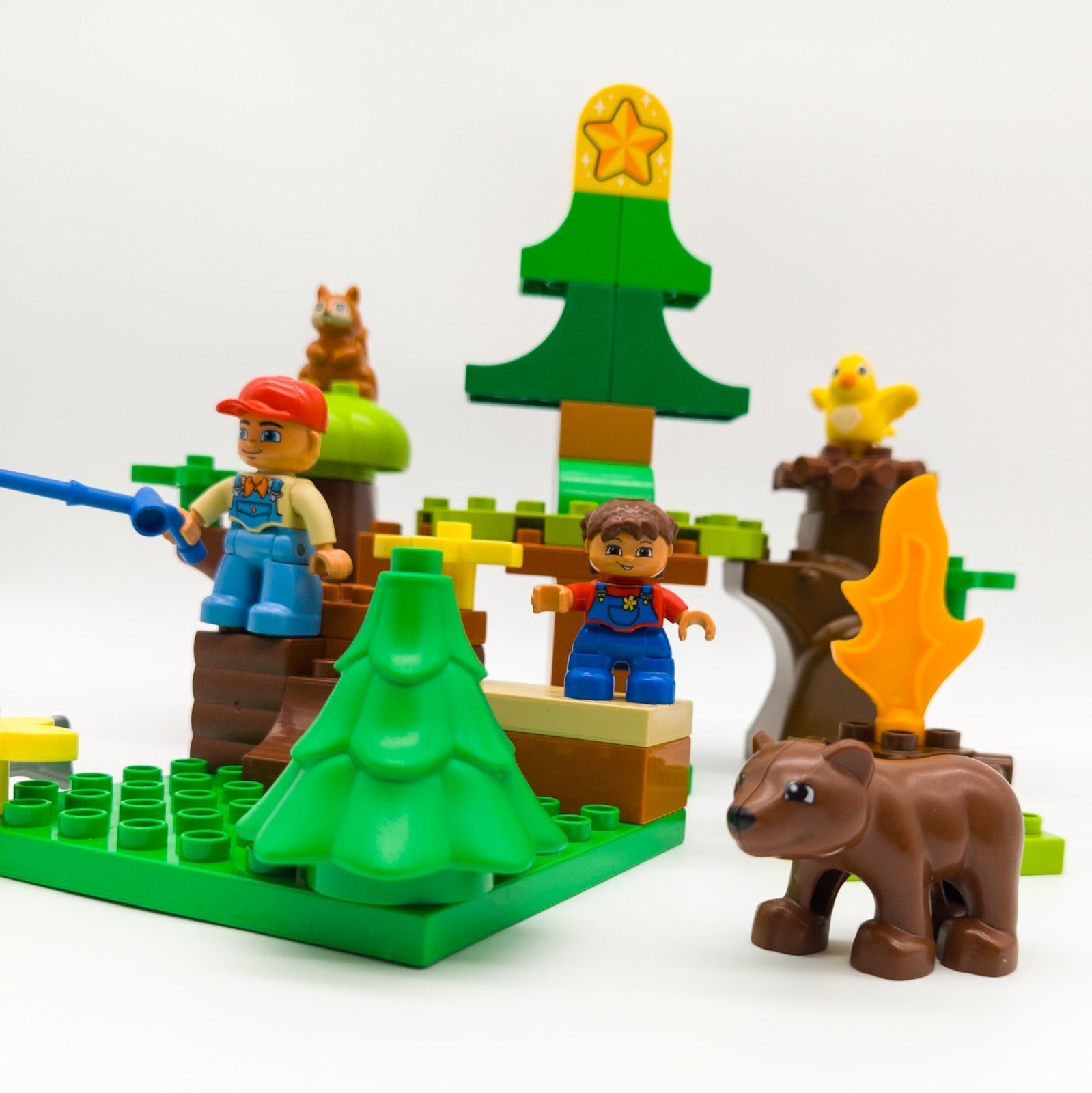 LEGO DUPLO Angelausflug mit Papa Mädchen Outdoor Wald Lagerfeuer Bär nerdycustom - nerdyvana.com