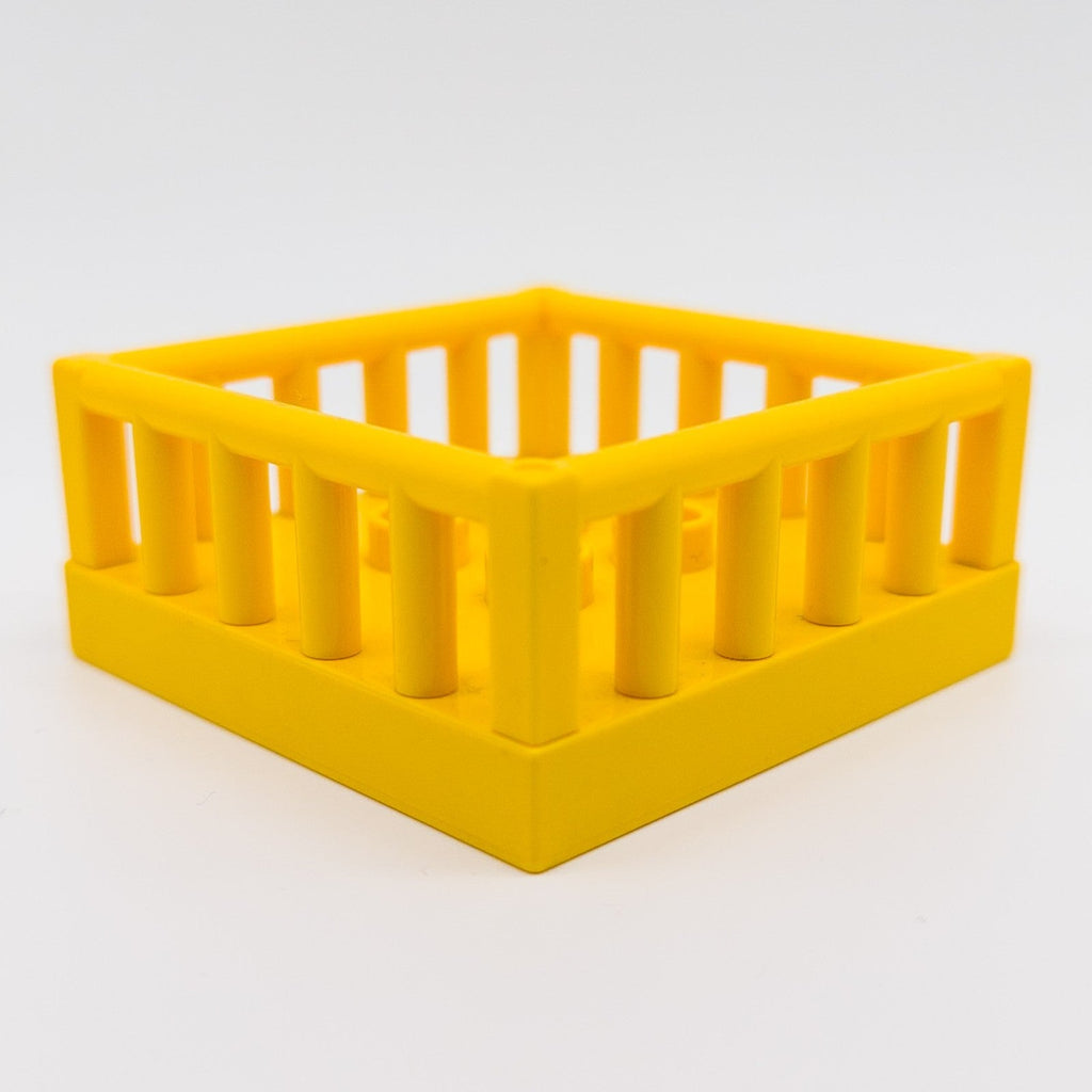 LEGO DUPLO Babybett Gitter Bett gelb Kinderzimmer Möbel 4x4 Noppen Zubehör 2252 - nerdyvana.com