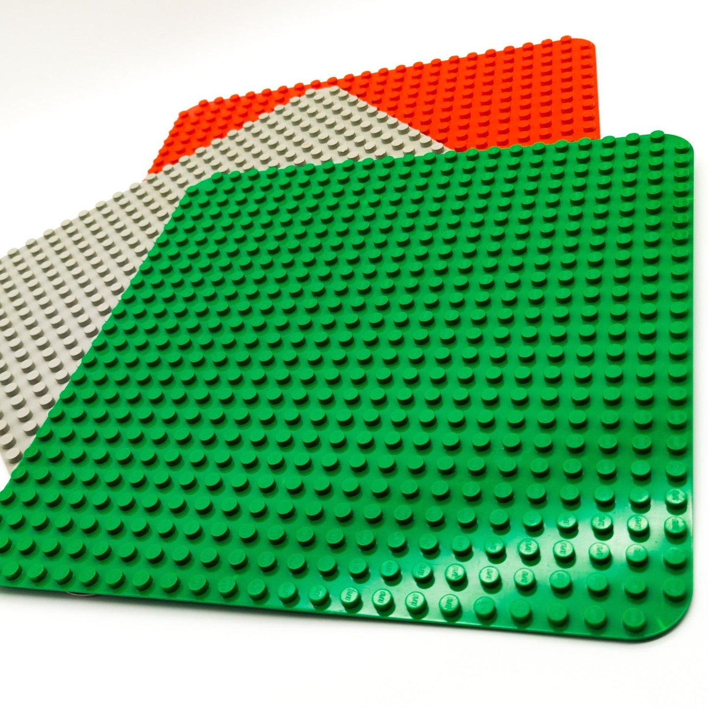 LEGO DUPLO Bauplatte Noppen 38x38cm Grundplatte Platte grün grau rot 24x24 10980 - nerdyvana.com