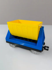 LEGO DUPLO Eisenbahn Kipplore Cargo Güterwagen Waggon mit Kippmulde blau gelb - nerdyvana.com
