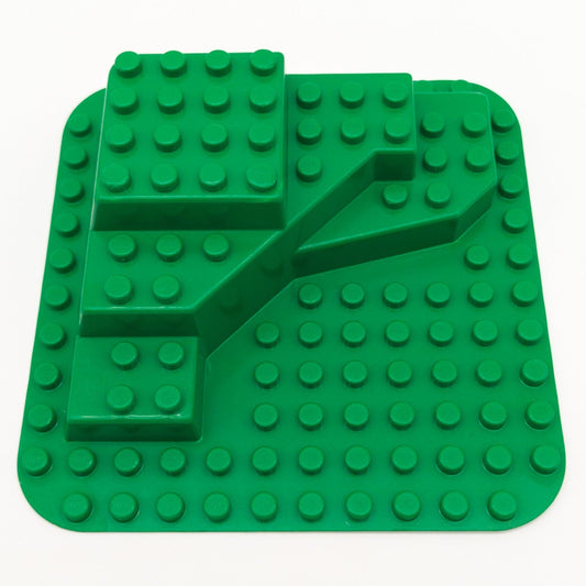 LEGO DUPLO Grundbauplatte mit Berg Hügel 3-stufig grün 12x12 1995 6433 - nerdyvana.com
