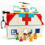 LEGO DUPLO Krankenhaus Set nerdycustom MOC Hubschrauber, Figuren, Sonderteilen - nerdyvana.com