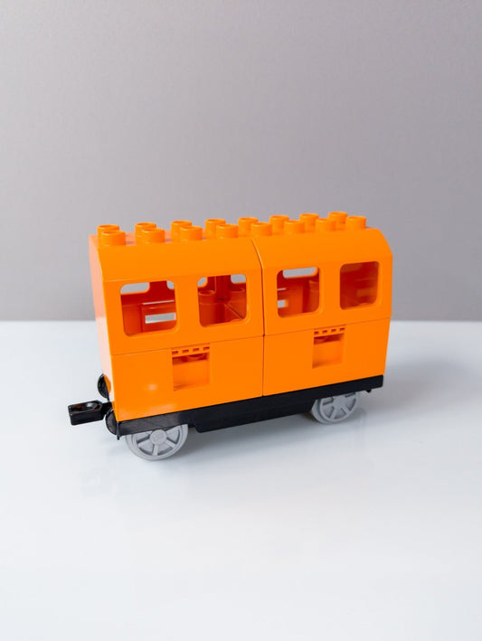 LEGO DUPLO Personenwagen orange Waggon Train Coach Zug nerdycustom MOC - nerdyvana.com