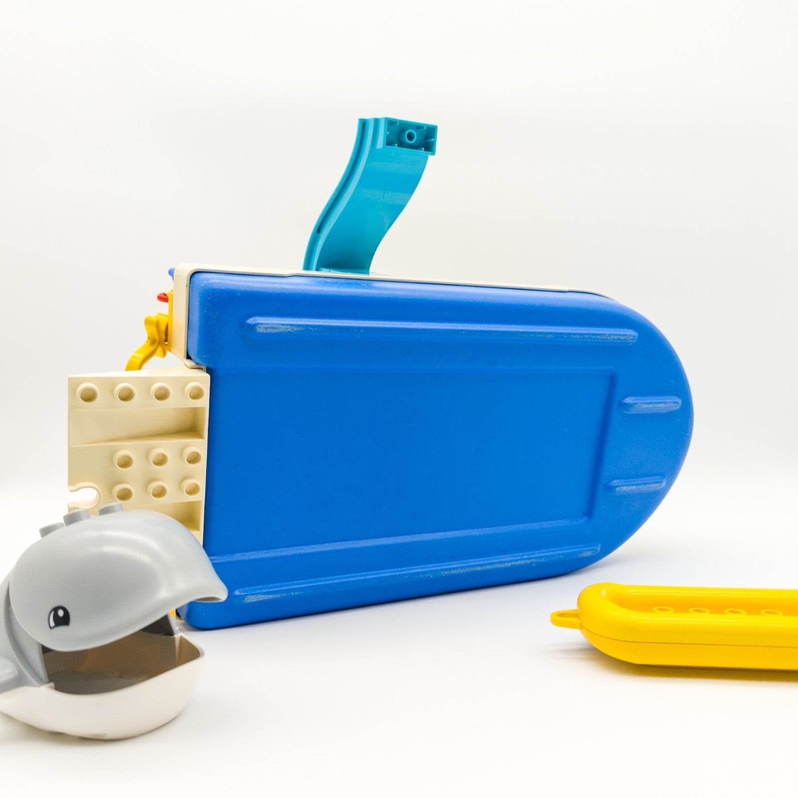 LEGO DUPLO Sea Explorer 2649 Umbau zum Kreuzfahrtschiff Wal Figuren nerdycustom - nerdyvana.com