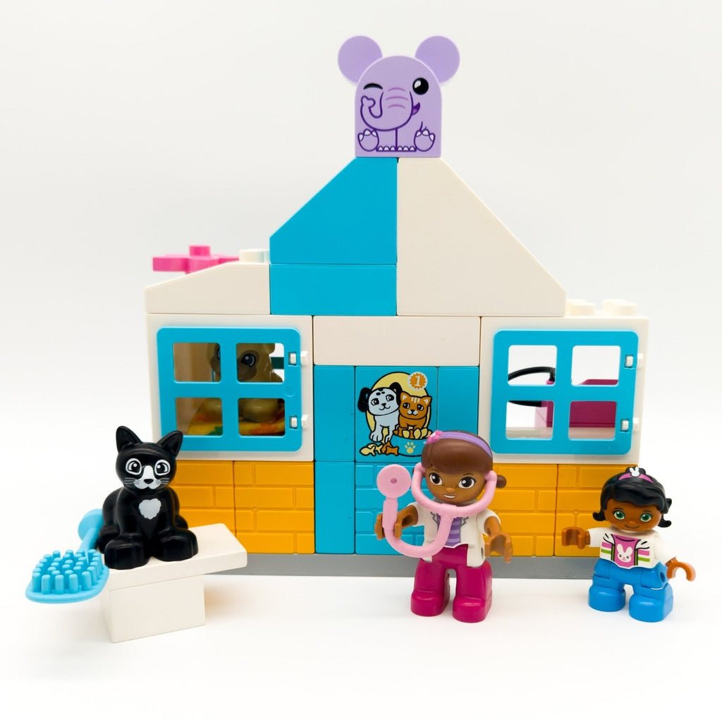 LEGO DUPLO Tierarztpraxis Tierärztin Kind Tiere 2 Figuren Hund Katze nerdycustom - nerdyvana.com
