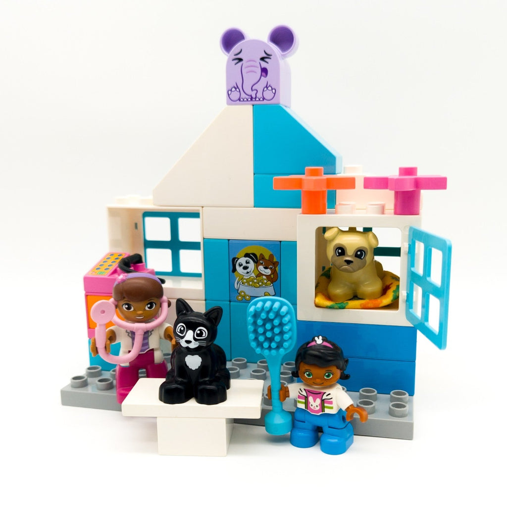 LEGO DUPLO Tierarztpraxis Tierärztin Kind Tiere 2 Figuren Hund Katze nerdycustom - nerdyvana.com