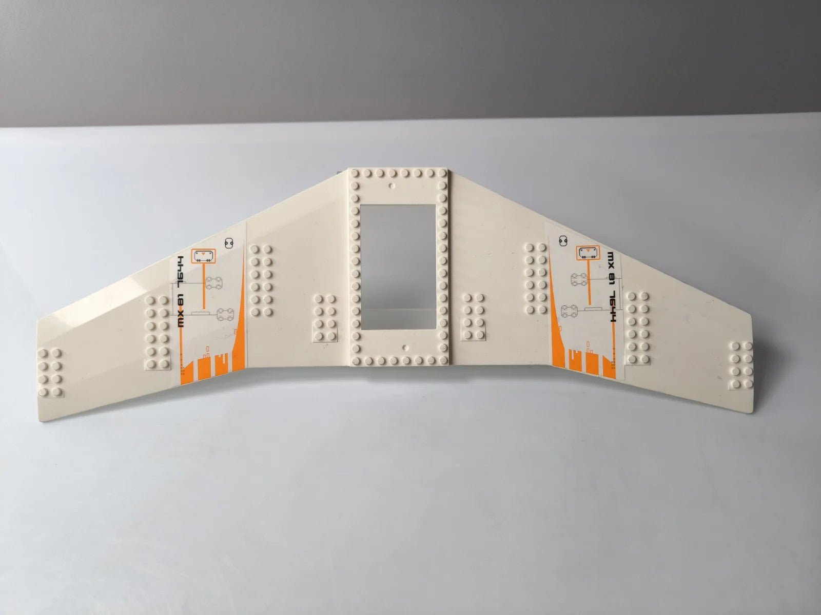 LEGO Flügelplatte 3x18 mit Fenster weiß bedruckt 6979 Space mk.81 16144 Wing - nerdyvana.com