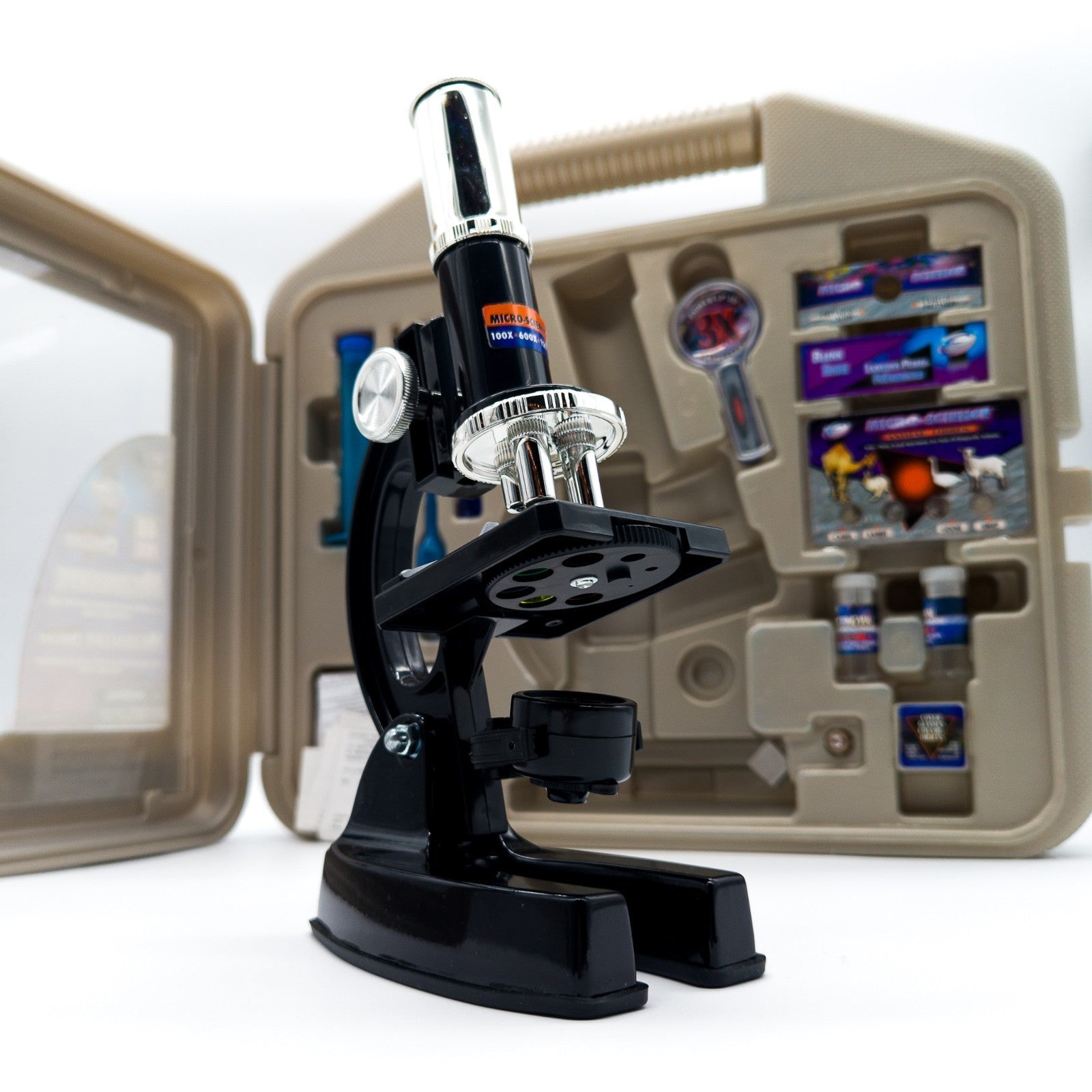 Microscope Deluxe Set Idee+Spiel 100x 600x 1200x Mikroskopkasten 90er NEU & OVP - nerdyvana.com Hauptbild