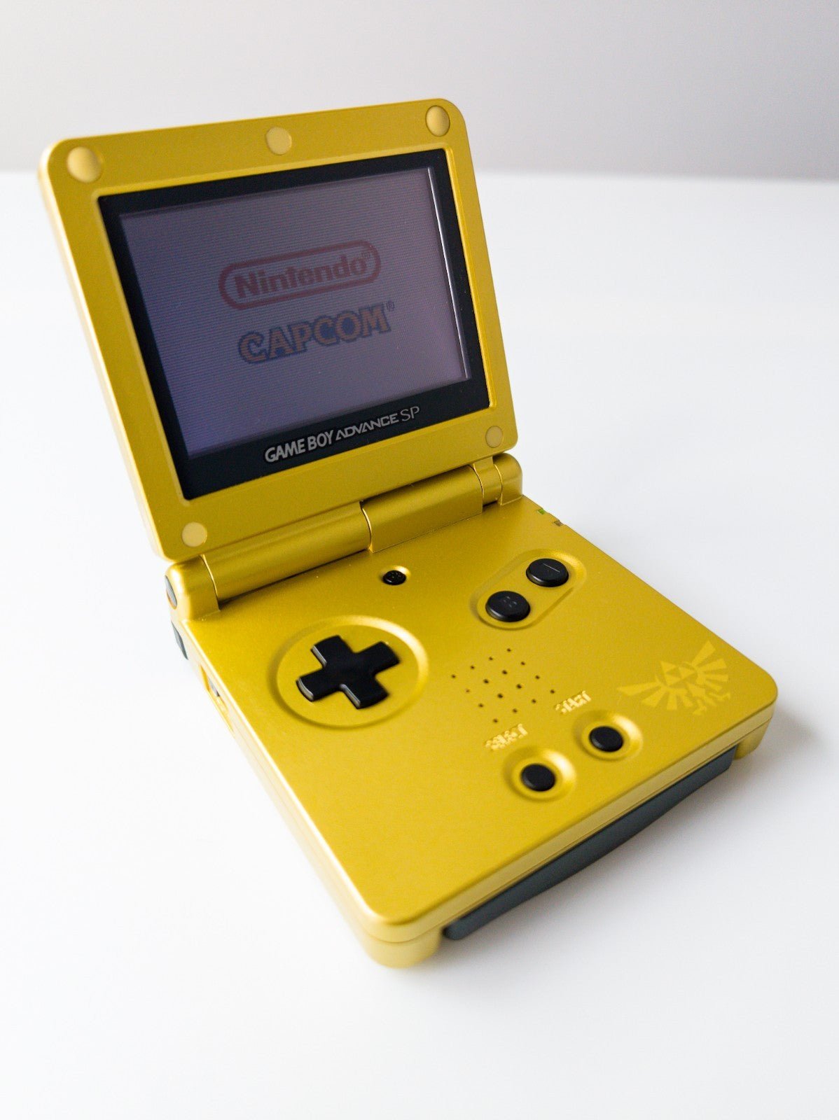 Nintendo Game Boy Advance SP Zelda Gold Edition + Minish Cap Original Konsole - nerdyvana.com