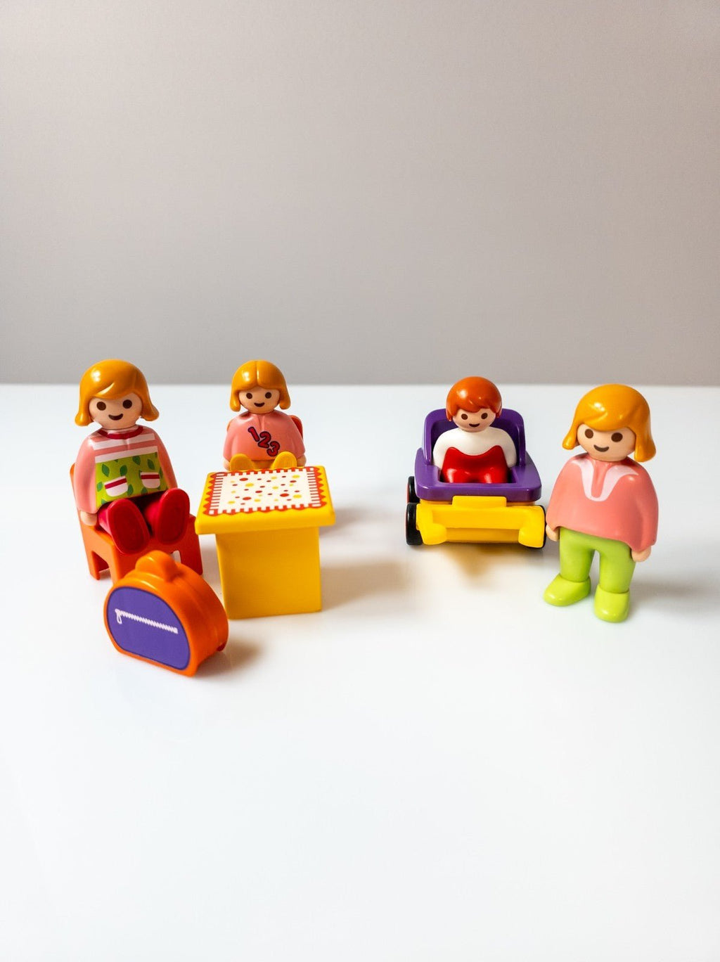 PLAYMOBIL 1.2.3 Junior Figuren-Set Familie mit Kindern Ausflug nerdycustom - nerdyvana.com