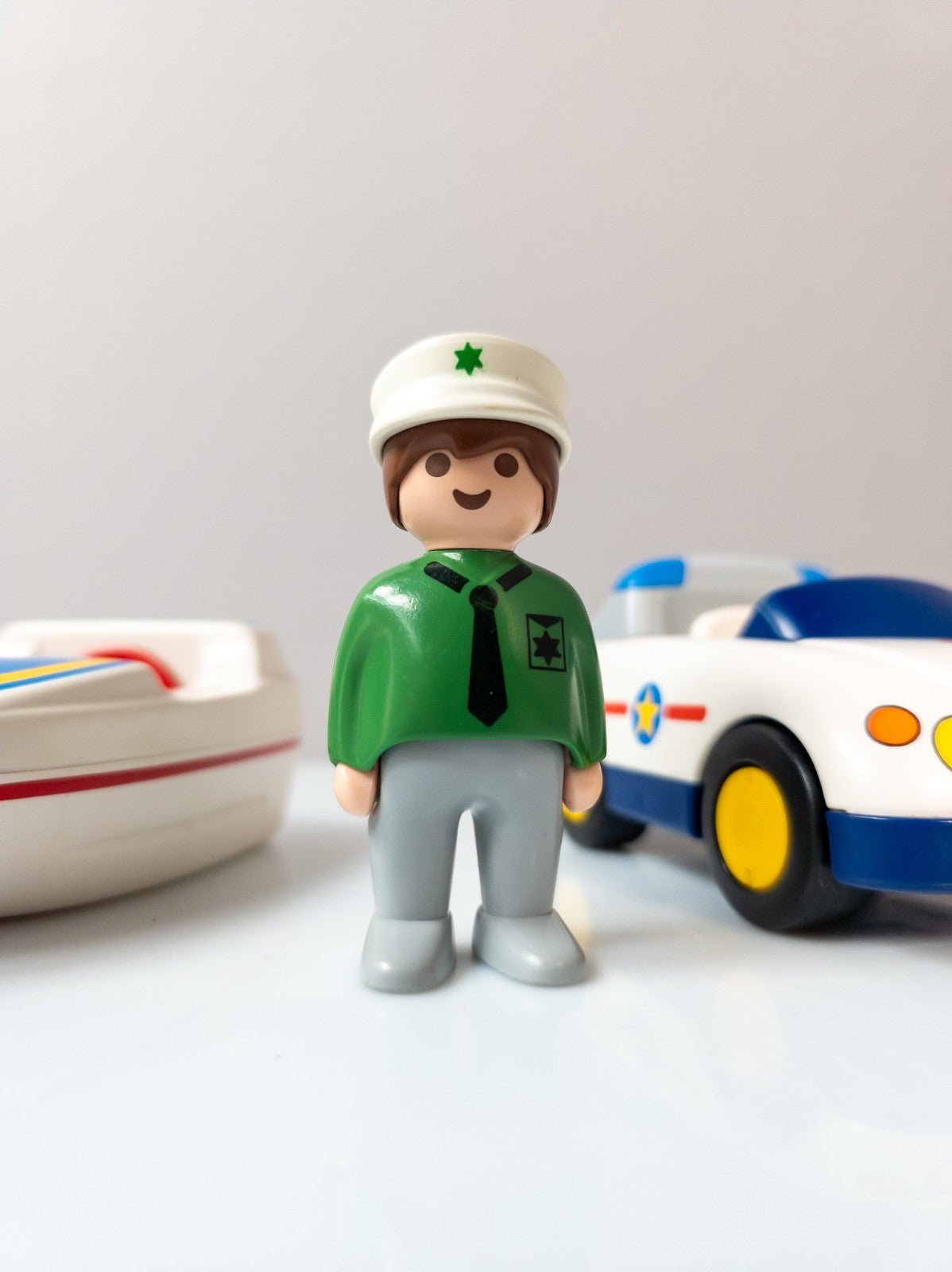 PLAYMOBIL 1.2.3 Junior Polizei-Set Figur + Polizeiauto & Boot nerdycustom - nerdyvana.com