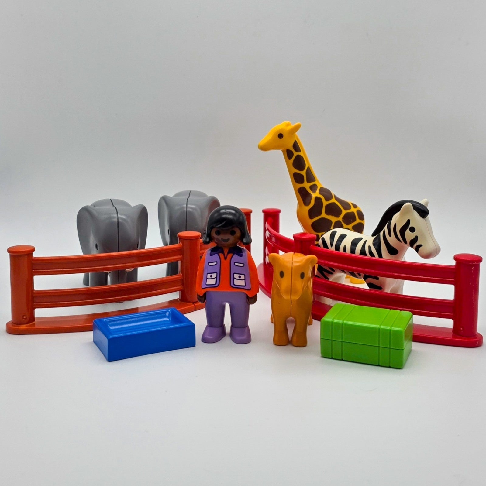 PLAYMOBIL 1.2.3 Junior Zoo Tierpark Tierwärterin Elefant Giraffe Zebra Löwe Zaun - nerdyvana.com