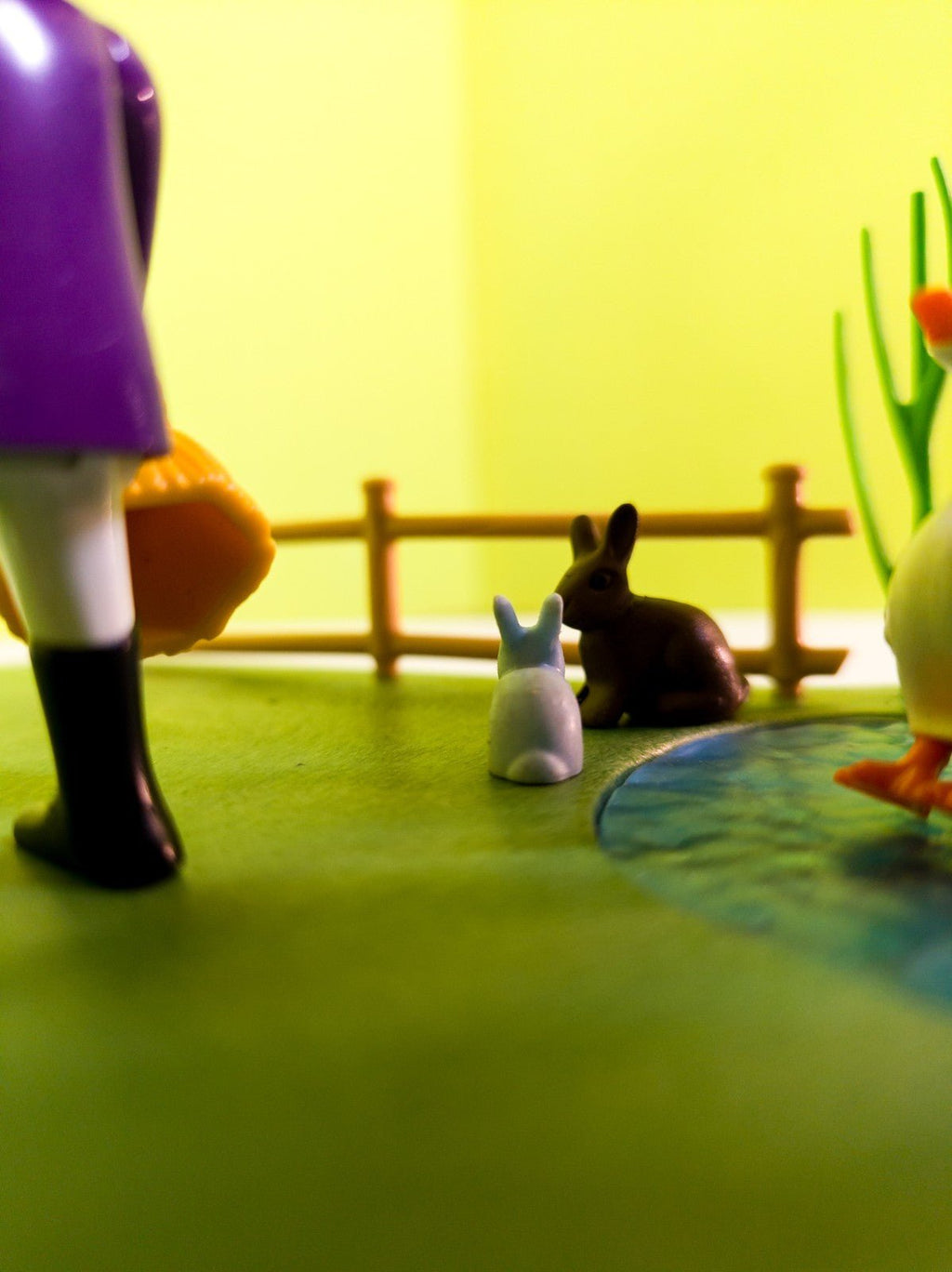 PLAYMOBIL Country Pferdebox Reiterhof mit Figuren & Tieren nerdycustom MOC - nerdyvana.com