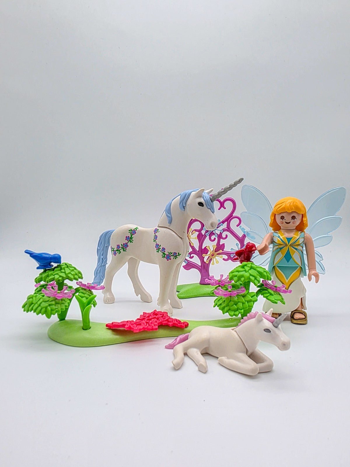 PLAYMOBIL Fee mit Einhorn & Fohlen im Zauberwald nerdycustom MOC Edition Zweitbild
