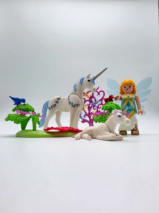 PLAYMOBIL Fee mit Einhorn & Fohlen im Zauberwald nerdycustom MOC Edition - nerdyvana.com