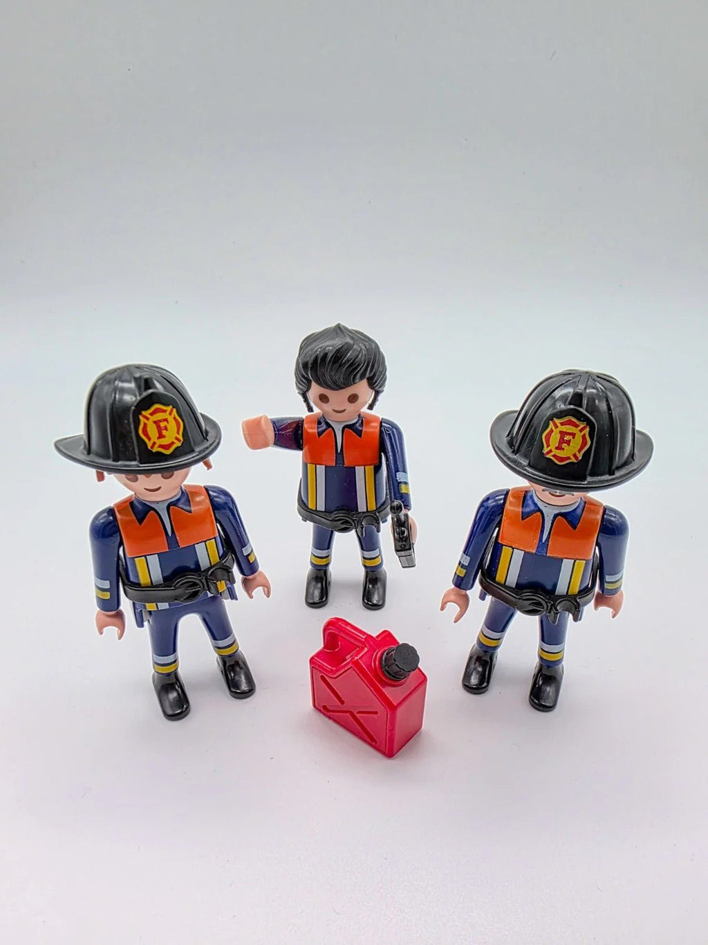 PLAYMOBIL Figuren Feuerwehr - Crew 3 Männer und Zubehör nerdycustom MOC Edition - nerdyvana.com
