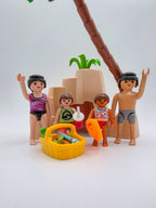 PLAYMOBIL Figuren - Set Familie am Palmenstrand mit Picknickkorb nerdycustom MOC - nerdyvana.com