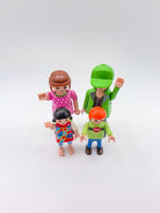 PLAYMOBIL Figuren - Set Familie Mutter Vater Tochter Sohn nerdycustom MOC Edition - nerdyvana.com