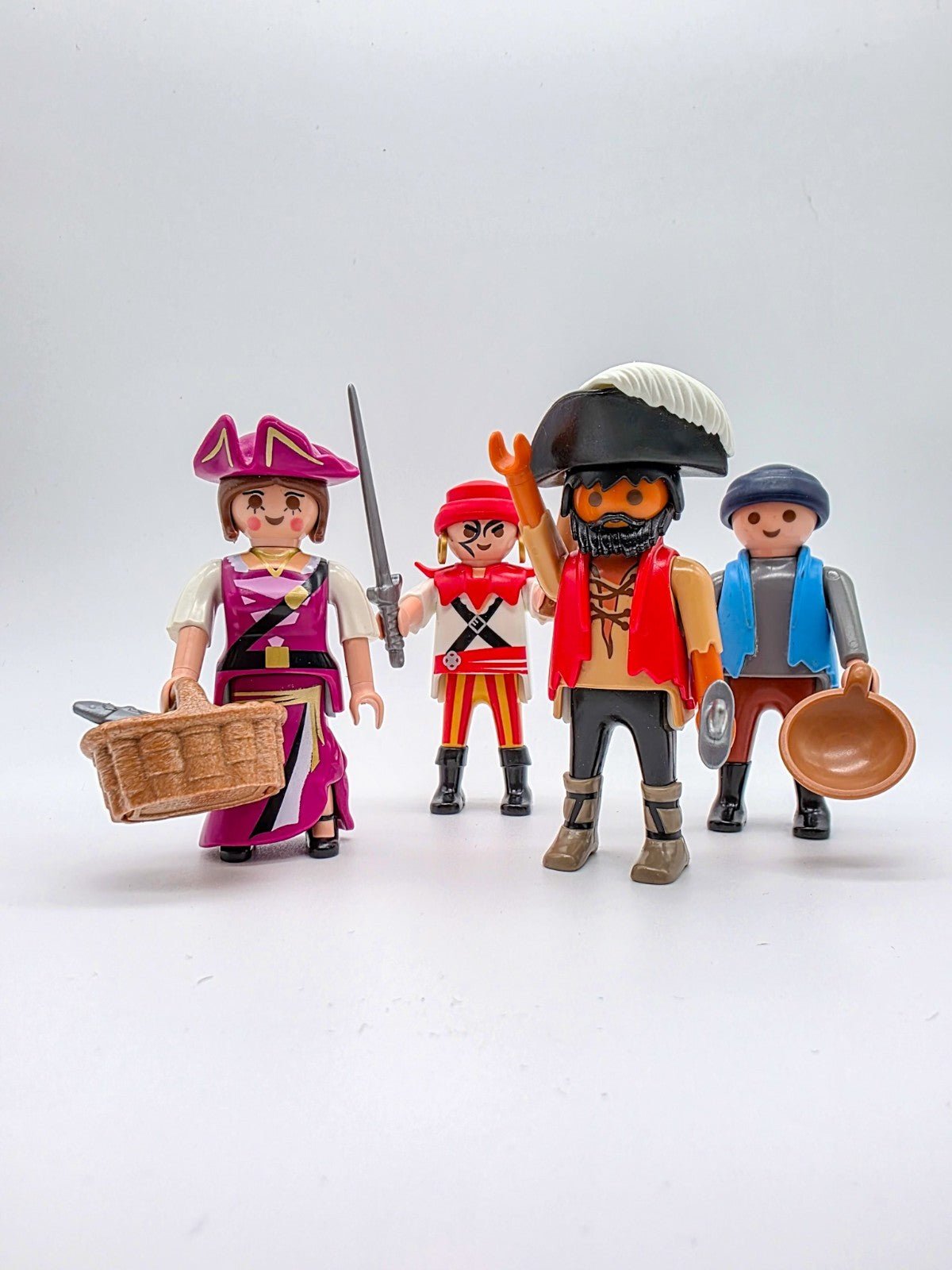 PLAYMOBIL Figuren-Set Piraten Crew + Piratenbraut & Schatztruhe nerdycustom MOC Zweitbild