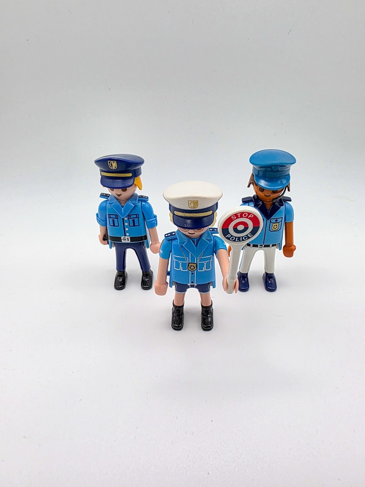 PLAYMOBIL Figuren - Set Polizei Team Trio mit Kelle nerdycustom MOC Edition - nerdyvana.com