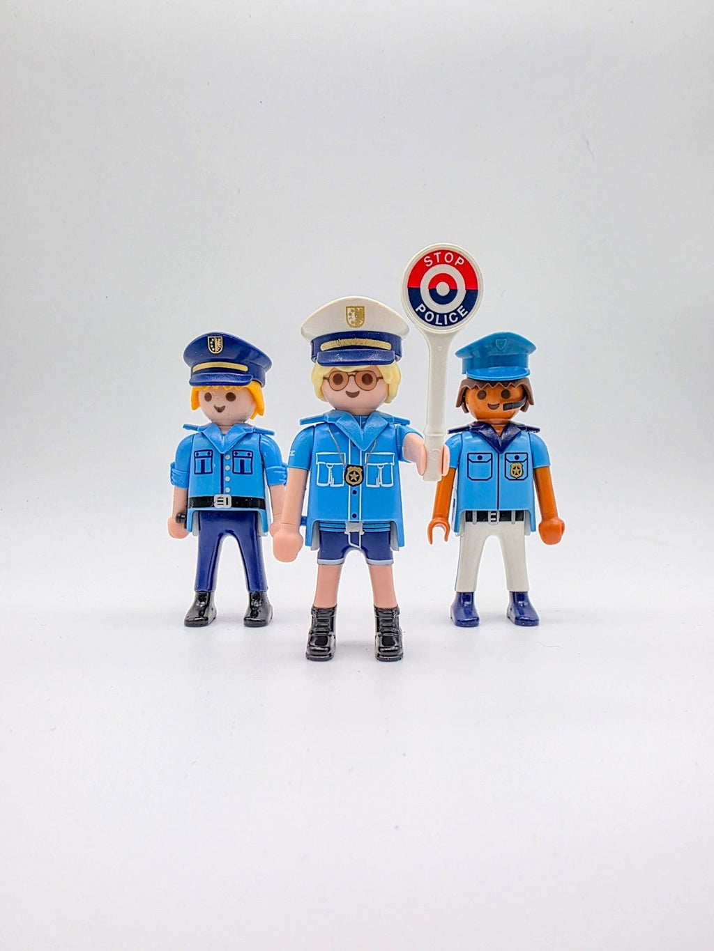 PLAYMOBIL Figuren-Set Polizei Team Trio mit Kelle nerdycustom MOC Edition - nerdyvana.com