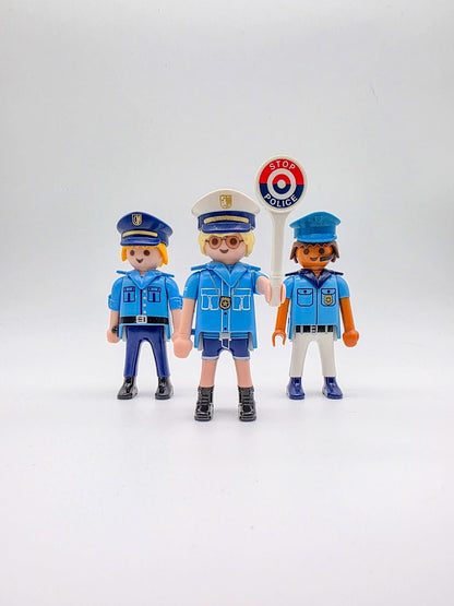 PLAYMOBIL Figuren-Set Polizei Team Trio mit Kelle nerdycustom MOC Edition - nerdyvana.com