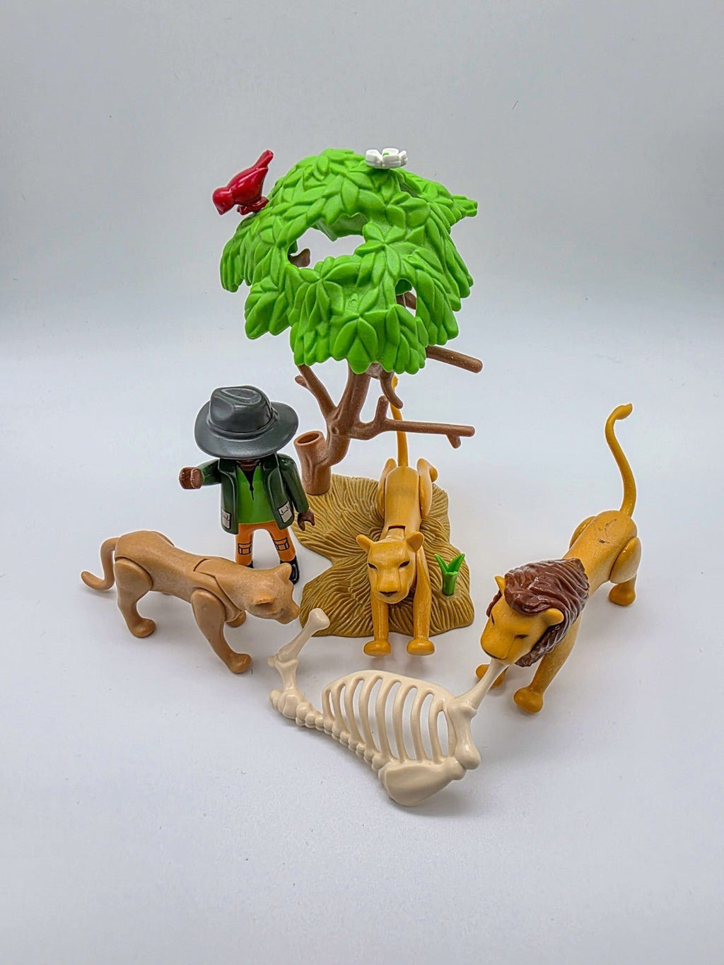 PLAYMOBIL Figuren - & Tier - Set Zoowärter mit 4 Löwen nerdycustom MOC Edition - nerdyvana.com